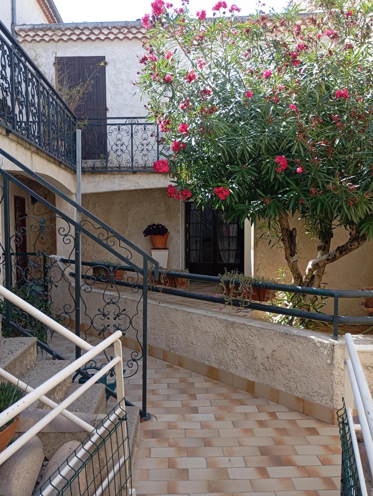 Cairenou Location Apartment Saint-Martin-d'Ardeche Luaran gambar